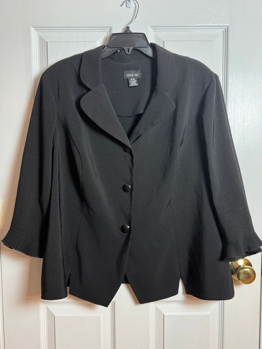 Leslie Fay Blazer 22WP Women’s Plus Petite Black Silver Ruffle Cuff